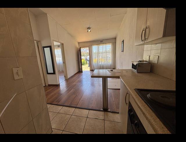 2 BEDROOM APARTMENT FOR SALE IN RIDGEWAY